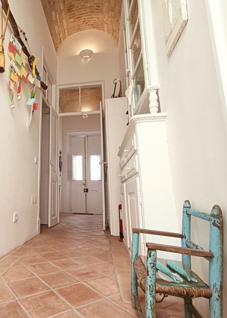 living-formosa-casa-dona-anna-hallway04