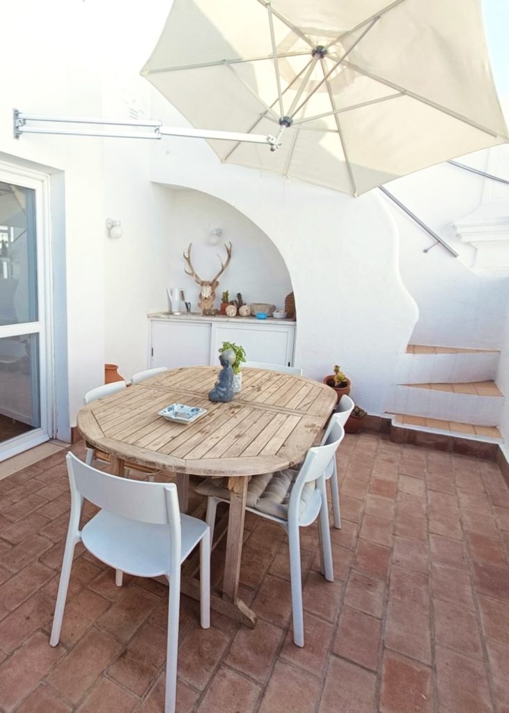 living-formosa-casa-dona-anna-terrace-table02
